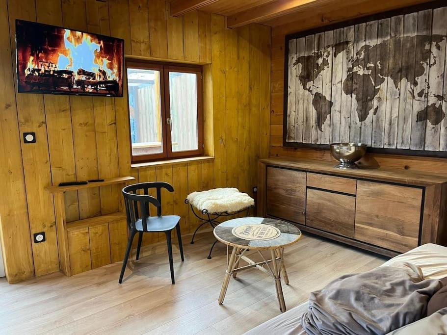 Chalet En Bordure De Foret Betton Eksteriør billede